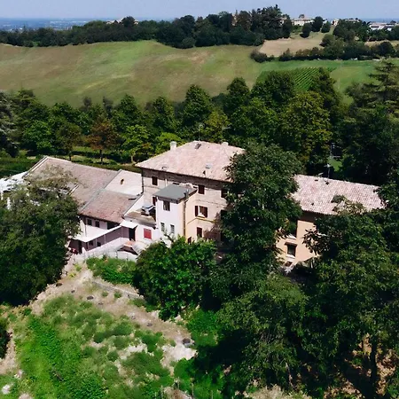 Panzió Casa Emilia With Cocktail Bar