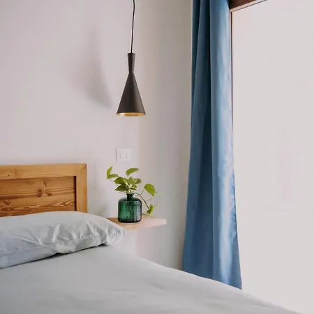 ベッド・アンド・ブレックファスト Casa Emilia With Cocktail Bar