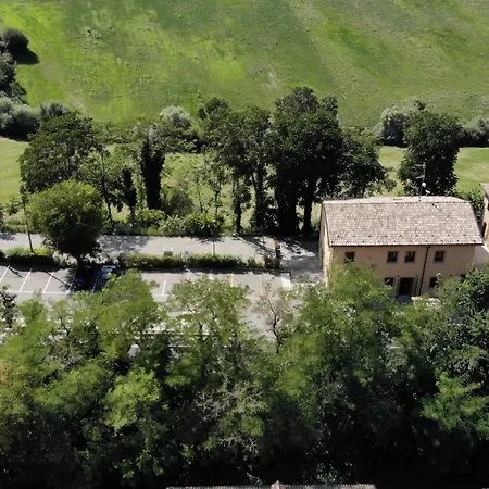 Bed & Breakfast Casa Emilia *
